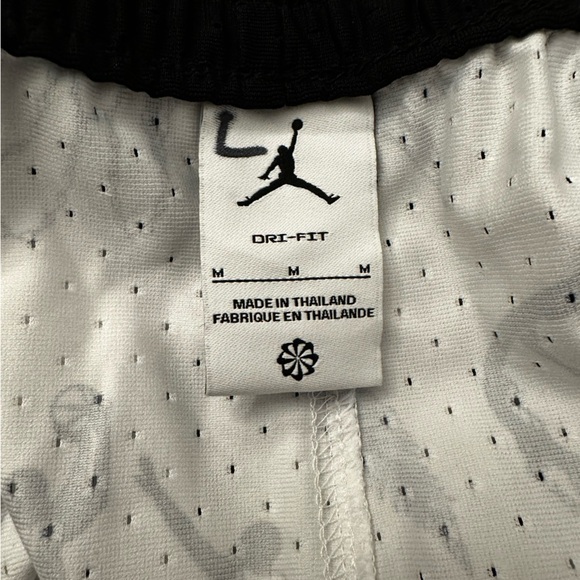 Nike Black and White Dri-FIT Shorts - Picture 3 of 3